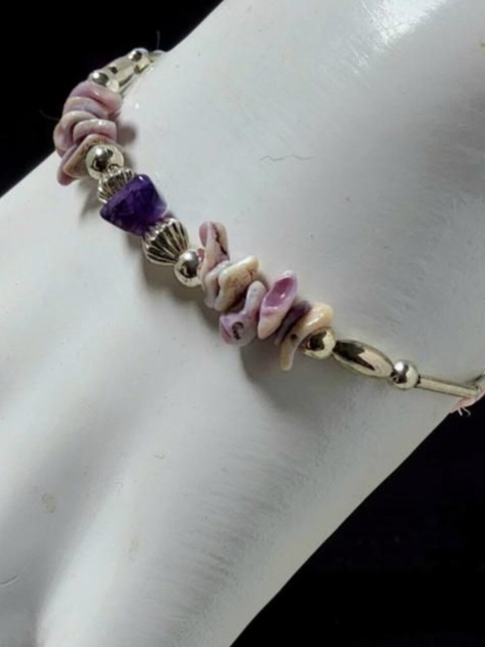 Vintage Shell, Lavender Bead Link Silver Tone 7" Bracelet